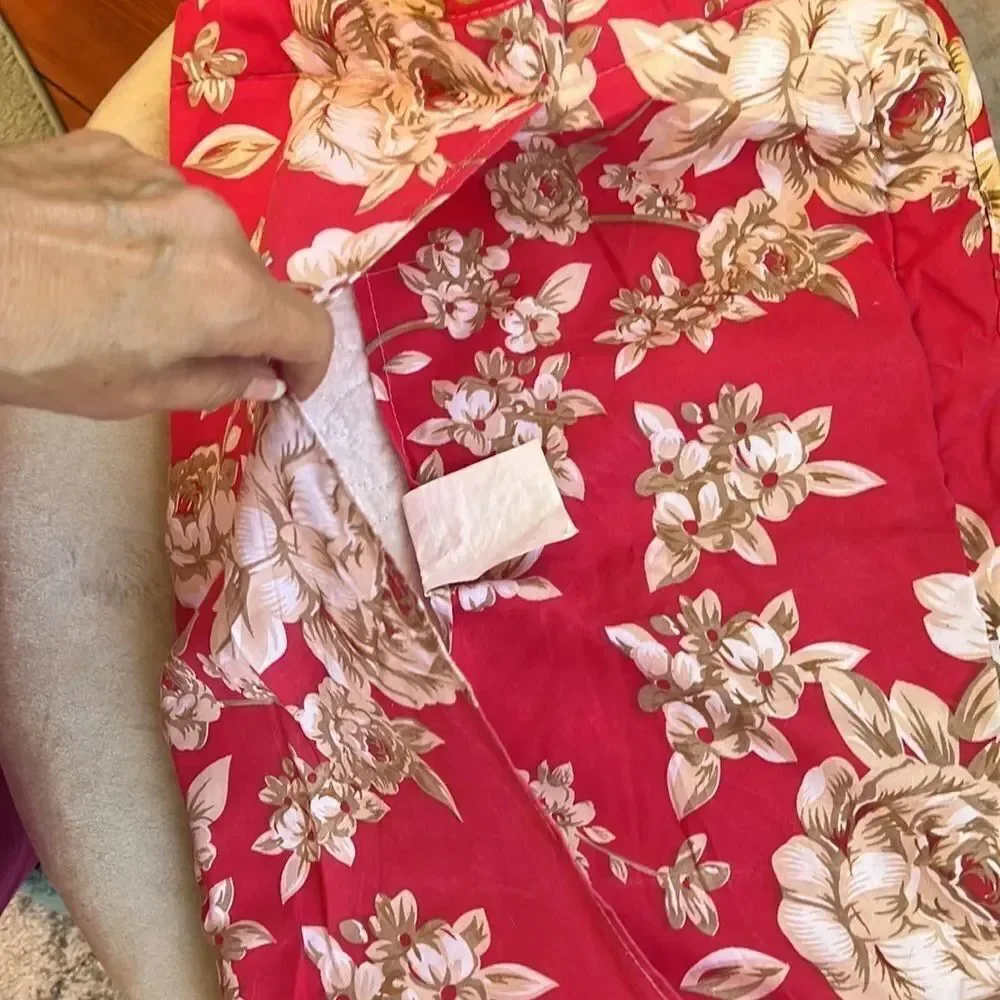 VTG 20x26” Quilted Pillow Sham Victorian Red Tan Garden Rose Print